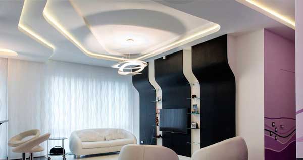 Натяжной потолок для гостиной