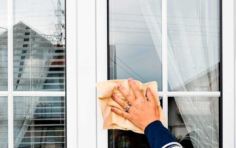 Обслуживание окон ПВХ